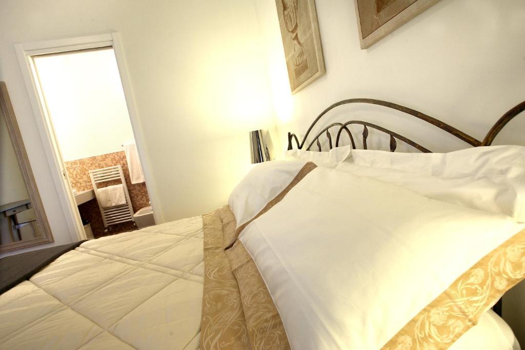 Bed and Breakfast R&B Santo Stefano Bolonia Habitación foto